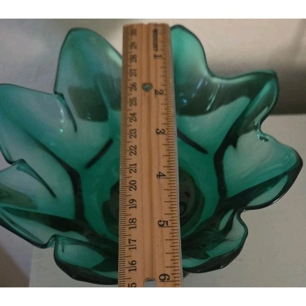 Emerald Green Glass Vintage‎  Petal Candy Dish Handkerchief Compote St. Paddy's